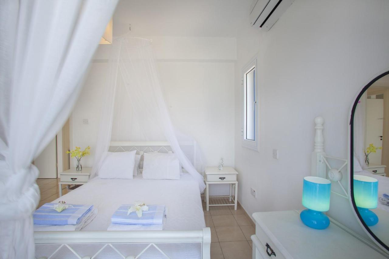 Mimoza Seafront Villa بروتاراس المظهر الخارجي الصورة