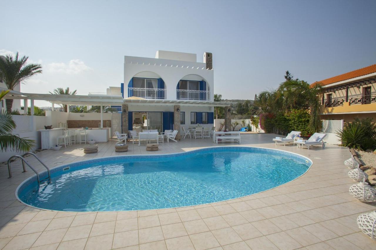 Mimoza Seafront Villa بروتاراس المظهر الخارجي الصورة
